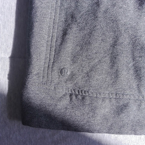 lululemon grey hoodie - Picture 4 of 6